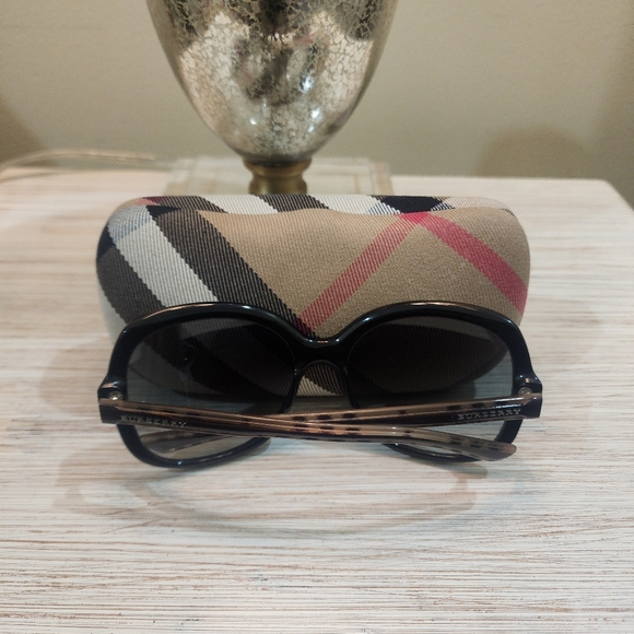 Authentic Burberry Glasses - Picture 1 of 3